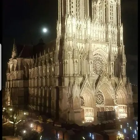 Bedinreims Cozy Parking And Wifi Free Ideal 4 Adultes Et 2 Enfants Lägenhet *