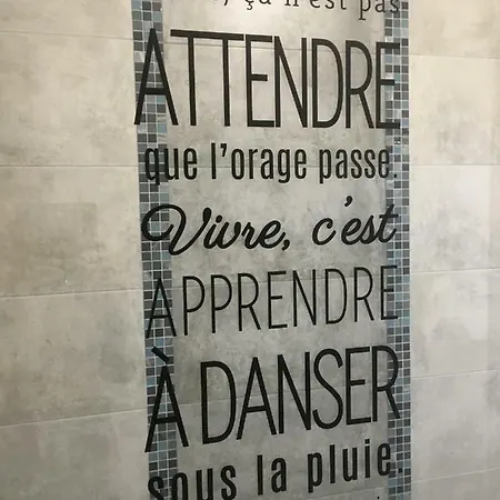 דירה Appartement Premium 2 Grandes Chambres, Proches Centre-Ville Et Parking Gratuit ריימס
