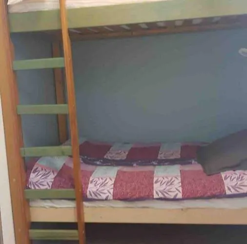 Апартаменты Bedinreims Cozy Parking And Wifi Free Ideal 4 Adultes Et 2 Enfants Реймс