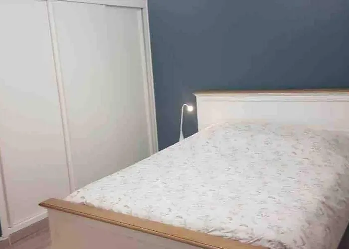 Bedinreims Cozy Parking And Wifi Free Ideal 4 Adultes Et 2 Enfants Реймс