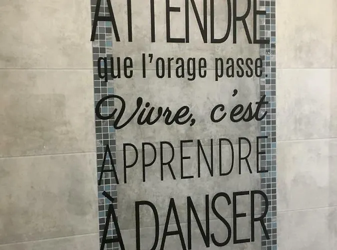 Апартаменты Bedinreims Cozy Parking And Wifi Free Ideal 4 Adultes Et 2 Enfants Реймс