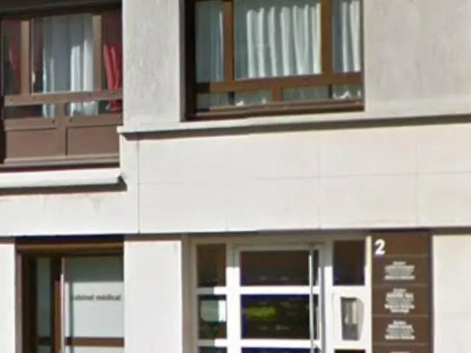 Апартаменты Bedinreims Cozy Parking And Wifi Free Ideal 4 Adultes Et 2 Enfants *